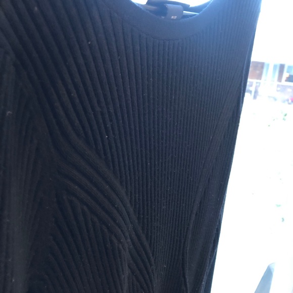 Sweater - Picture 3 of 3